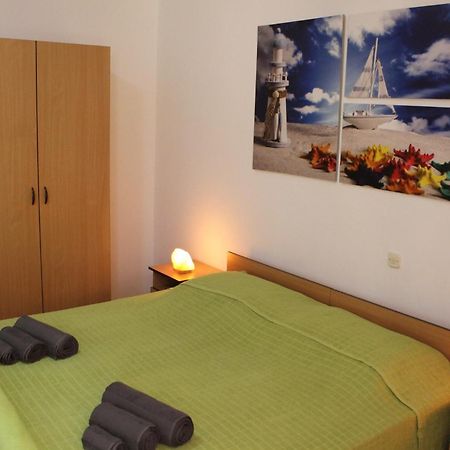 Apartments Barbati Кустичі Екстер'єр фото