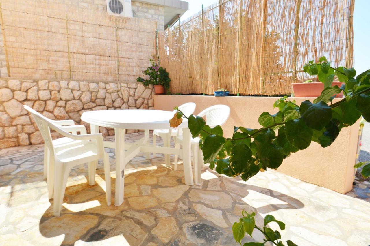 Apartments Barbati Кустичі Екстер'єр фото