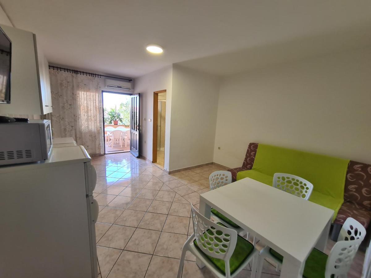 Apartments Barbati Кустичі Екстер'єр фото