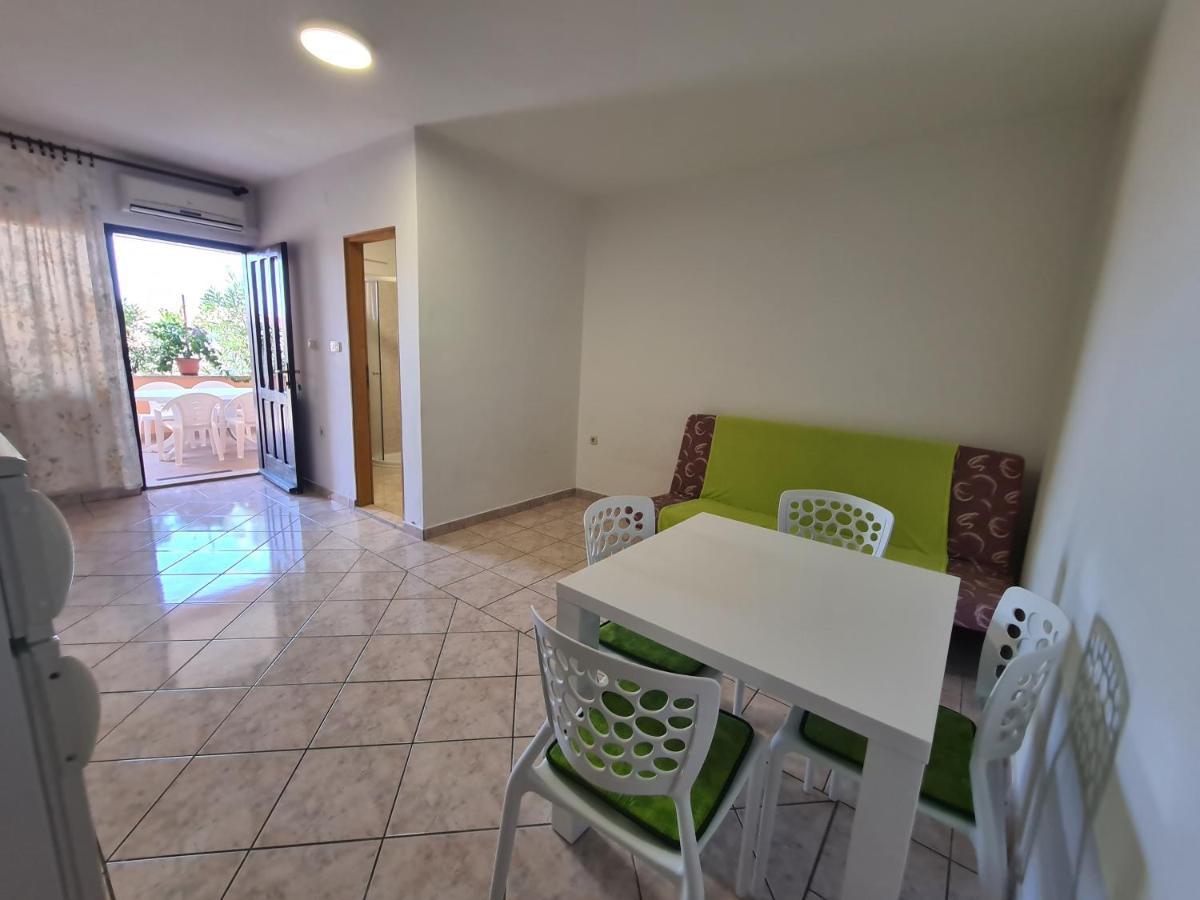 Apartments Barbati Кустичі Екстер'єр фото