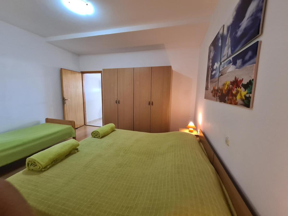 Apartments Barbati Кустичі Екстер'єр фото