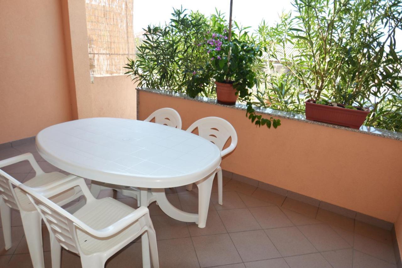 Apartments Barbati Кустичі Екстер'єр фото