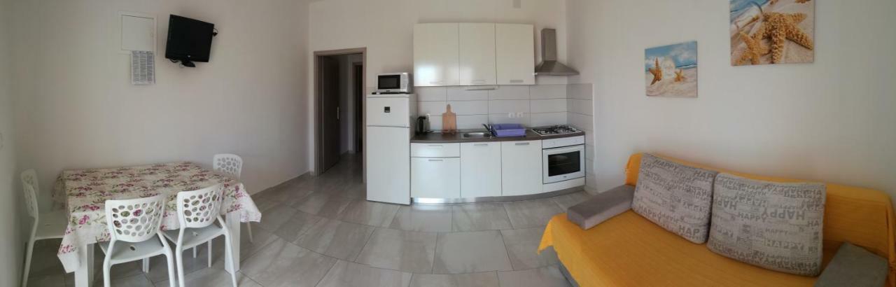 Apartments Barbati Кустичі Екстер'єр фото