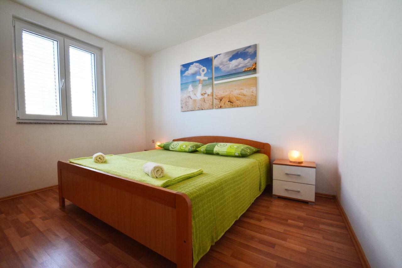 Apartments Barbati Кустичі Екстер'єр фото