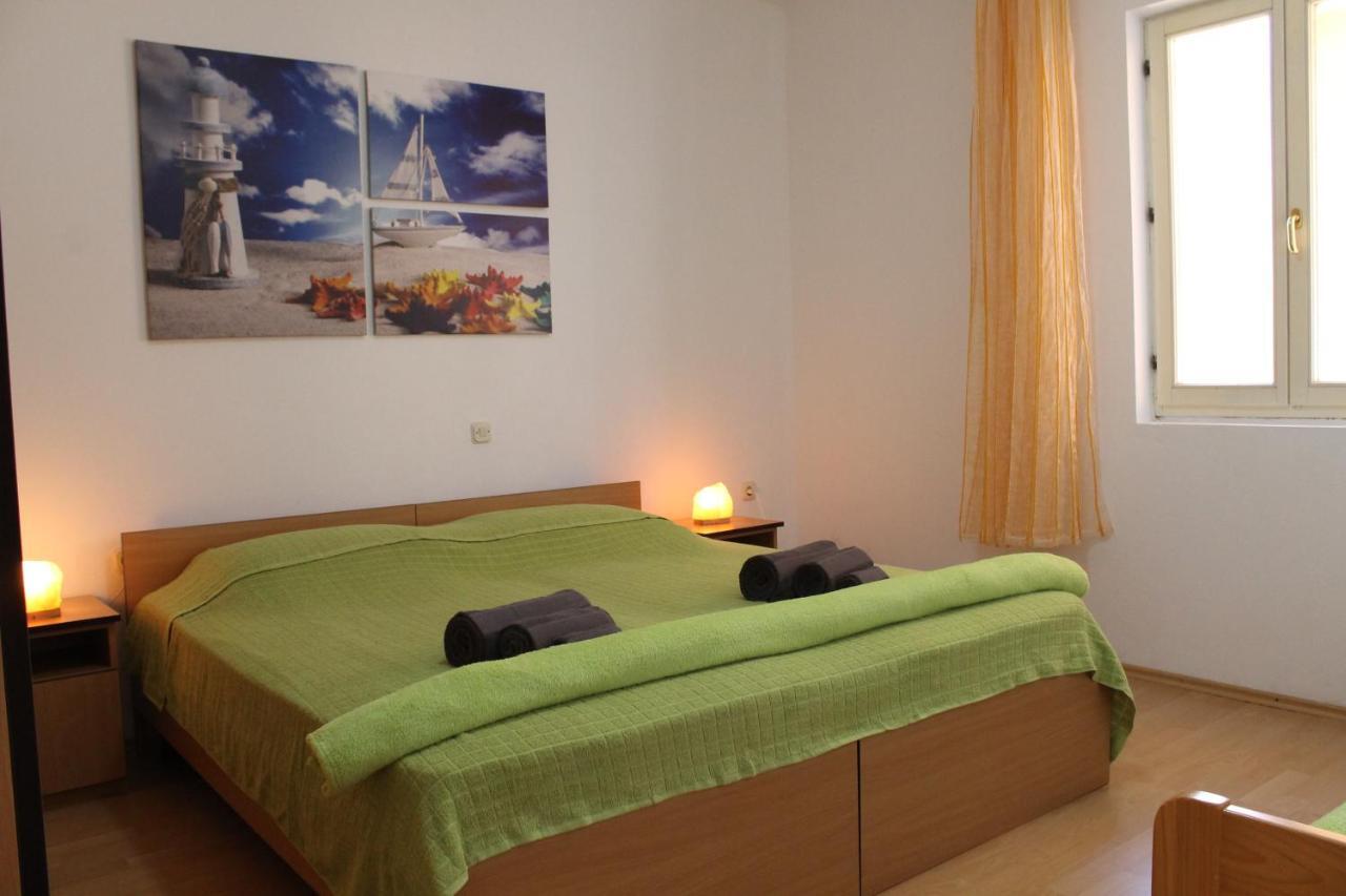 Apartments Barbati Кустичі Екстер'єр фото