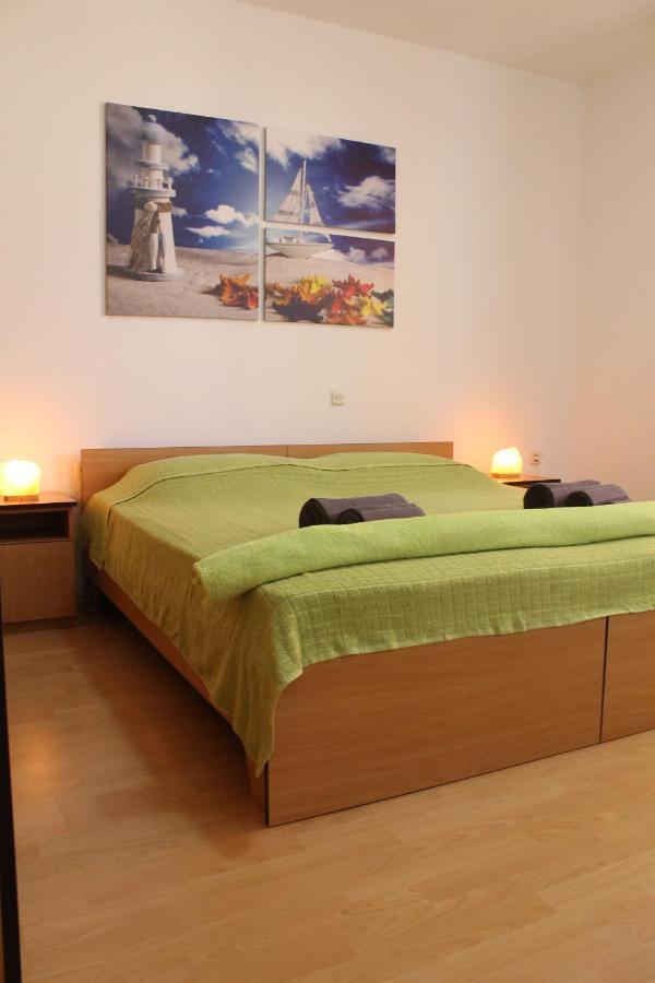 Apartments Barbati Кустичі Екстер'єр фото